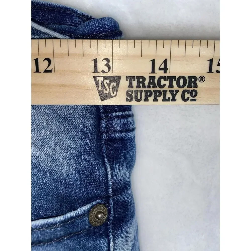 Rocawear jean shorts Size 14 Streetwear Whiskering Distressed Embroidered Jorts - Picture 3 of 8